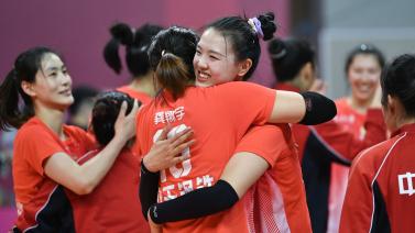 足球转会市场最新签约及趋势分析