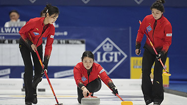 女足欧洲杯决赛开赛前几小时，英格兰中场图恩的祖母不幸去世