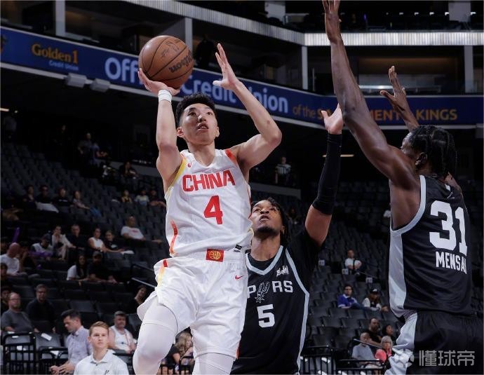 小法：我吃着爆米花看阿森纳vs拜仁，这场比赛能学到很多东西