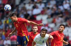 中超国内球员限薪500万元 俱乐部签“阴阳合同”将降级